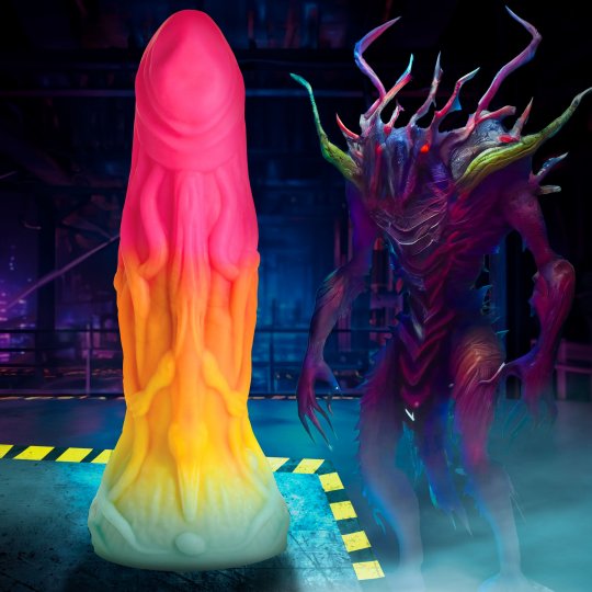 Shape Shifter Alien Silicone Dildo: Sex Toy Distributing