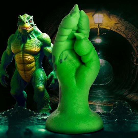 superhero sex toys Raptor Claw Fisting Silicone Dildo